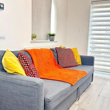 Horizon House, Stunning 2-Bedroom Flat 1, Parking, Netflix, Oxford Luaran gambar